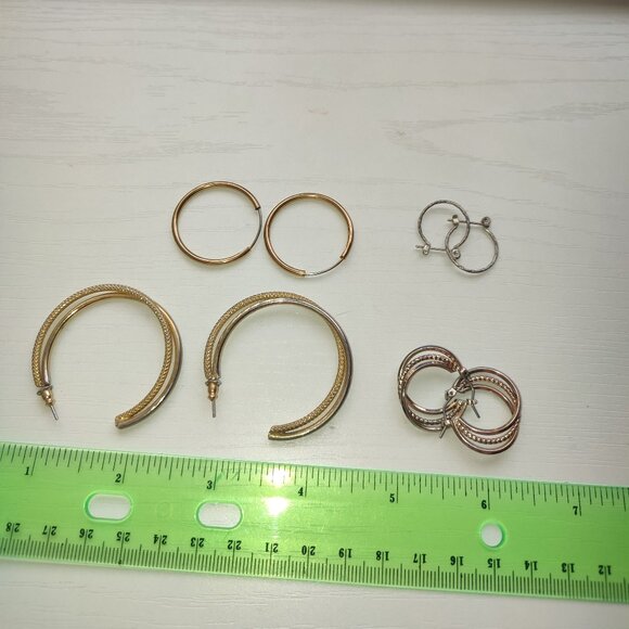 Lot 4 Pairs Earrings Vintage Gold Silver Tones Loops Hoops Bundle Pcs - Picture 7 of 7